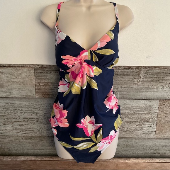 Isabel Maternity by Ingrid & Isabel Other - Isabel Maternity Tropical Floral One Piece Swimsuit Size Large